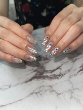 ソラール(SOLAR)/アシンメトリーネイル♪