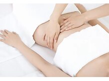 エステティックサロンゴールド新宿代々木【インディバ/小顔フェイシャル/フットケア】の雰囲気（インディバと手技でリンパケア◇むくみや冷えを緩和し健康な体へ）