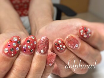 ドルフィネイル/華やかビジューネイル