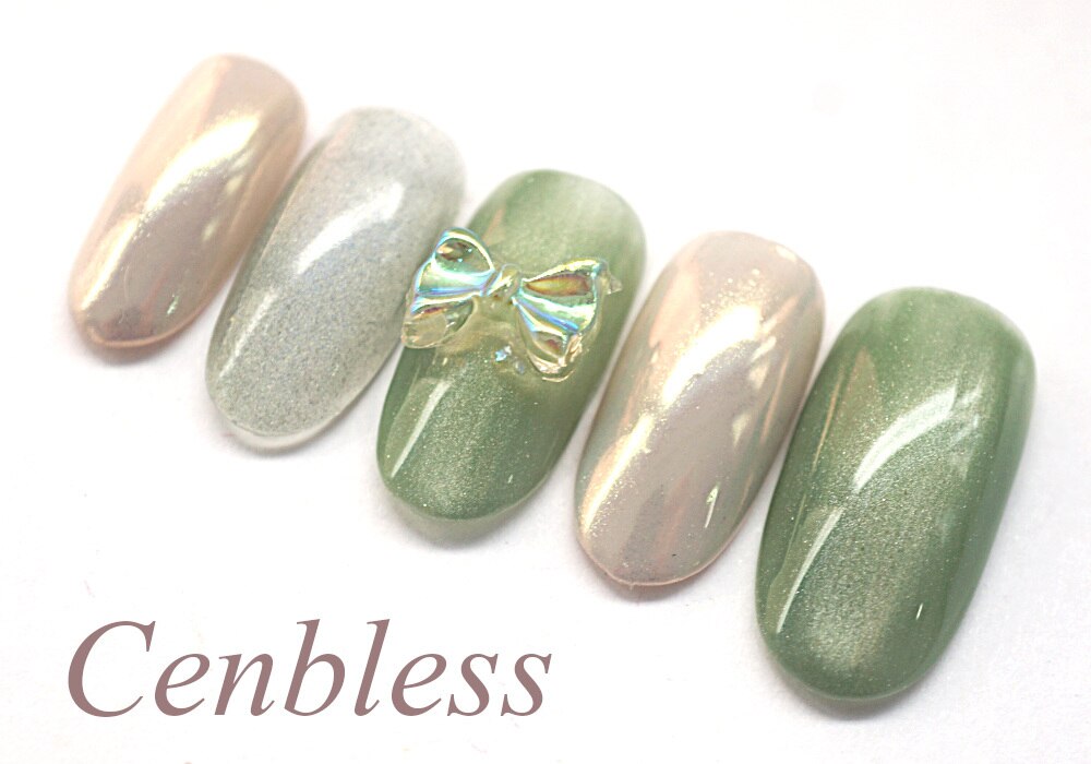 2026年冬トレンド】グリーン リボン ハンドのネイルデザイン集｜人気順