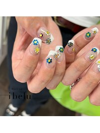 フレンチ　フラワーネイル