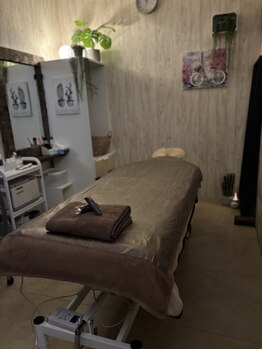 アースコアフュールボーテ 佐野新都市店(EARTH coiffure beaute)/アロマオイルマッサージ