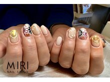 ミリ(MIRI)/成人式向けた定額デザイン