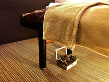 ベスト整体/ベッド下の装飾