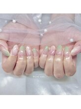 リッシュ トロワ(RICHE trois)/桃ネイル