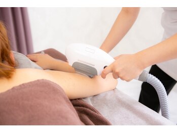 アデージョ アデオス(Ade-jyo.Adeosu)の写真/信頼と実績の創業17年!【コラーゲン脱毛】国産機械・実績も桁違いでオススメです♪最短で効果を実感◎