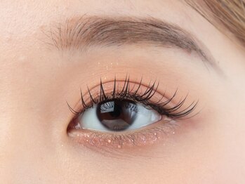 リカシツ(Rica situ)の写真/デザイン力・キープ力・仕上がりの美しさ良し☆自然な仕上がりで目元に存在感をプラス！