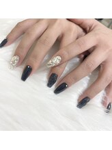 モルネイル(MORU nail)/ブラック × キラキラ .
