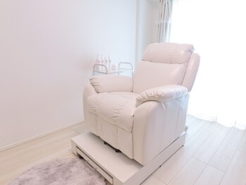 アイヴィー(EYEVY)/白を基調としたプライベート空間