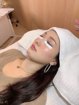 ナーズ アイラッシュ アンド アイブロウ バイ メディカルサロン(NAZ)/お肌に優しい医師監修テープ