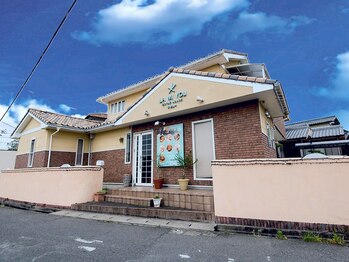 ラ ミュー エステハウス 松阪店/外観 駐車場20台完備