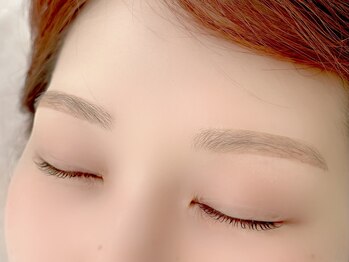 リッシュ(RICHE)/アイブロウワックススタイリング