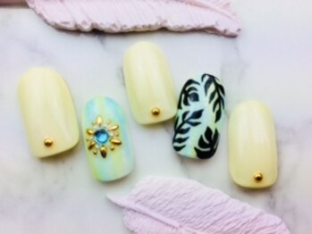 リー 柏駅前(re)/リーフネイル