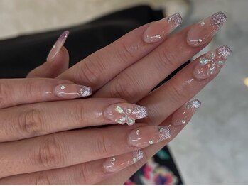 シェリーヴィヴィ 堺東店(CHERIE)の写真/【堺東駅すぐ】定額デザインあり◎季節に合わせた最新デザインで理想の指先に。上質ネイルをご提供！