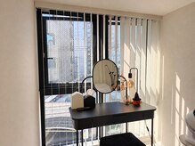 アイスタイル 仙台店(EYE STYLE)の雰囲気（日の入る場所で気分よく施術後のメイク直しも☆）