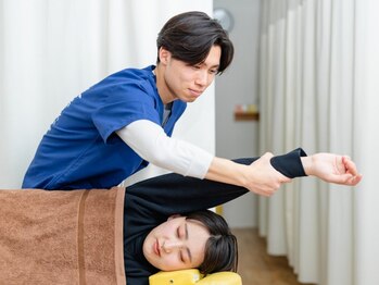 マーサ鍼灸接骨院新小岩院の写真/抜群の技術で高改善率★【全身整体+骨盤矯正60分3000円】コスパ◎長く通える☆