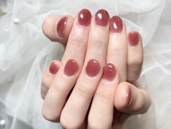 ローランリム(LORAN Lim)/ちゅるんピンクで上品なお手元に