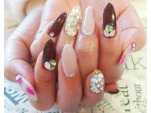 トータルサロン 白べぇーっ プラス/春色ネイル♪