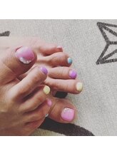 シュシュグラティ(chou chou Gratiii)/カラフルネイル　