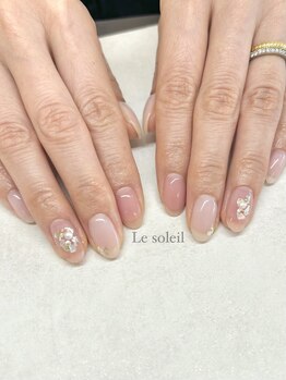 ル ソレイユ(Le soleil)/卒業式ネイル byあやか