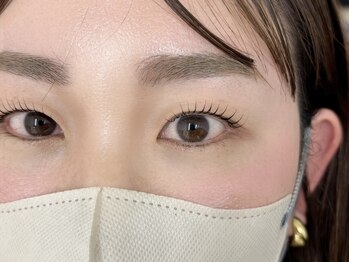 ザ カーム(the CALM)の写真/自然な仕上がりで目元の印象UP！すっぴんでも可愛く印象付ける♪自然にまつ毛が伸びた様な美しいお目元へ☆
