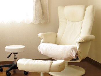 ココリフレ(COCO RE*FRE)/ふかふかのリクライニングチェア