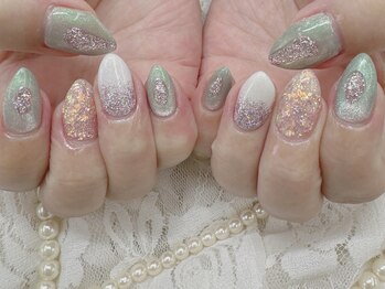 ハニービービー(Honey Bee Bee)/マグネットニュアンスネイル