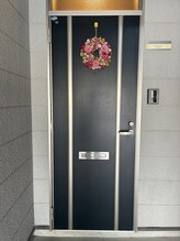 トータルケアラボ エムドットティ(m.t)/サロン玄関