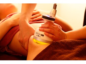 ラ コンシェル 三軒茶屋店/最新の脂肪撃退マシンを体感♪