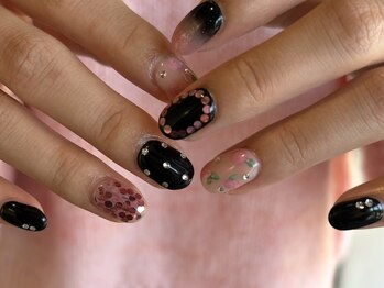 ザ コースト バイ ネオリーブ(The coast by neolive)/個性派バラネイル　担当:wakana