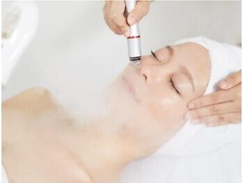 アルティ 一宮店(ARTI,)の写真/【愛知/一宮市】褒められるうる艶肌に♪水素毛穴洗浄＋美肌光フェイシャル＋選べるパック　￥4500