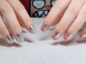 カカネイルズ(Kaka nails)/ミラーグラデーション