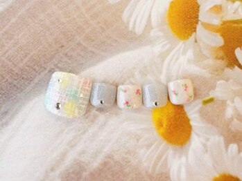 ネイルサロン シャンティー(NailSalon Shanti)の写真/最終受付20:30★忙しい貴女でも隙間時間で素早く綺麗に★ワンカラー¥5500(OFF¥550)親指アート¥6800(OFF込)