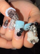 ウズ(UZU)/個性派ネイル