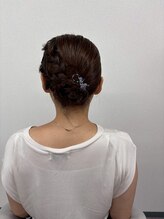 ミカヅキ 赤坂/三つ編みアレンジアップヘア！