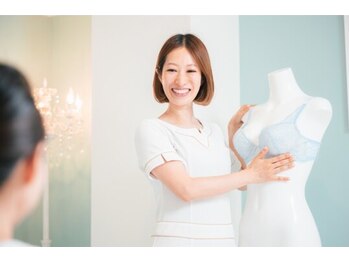 美人バスト 赤羽店/お下着の付け方を伝授★