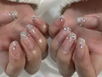 イチナナネイル(17nail)の写真/1本600円・10本5500円で1cm未満の短めの長さ出しを承っております☆ご希望の方は、事前にSMSにてご連絡を♪