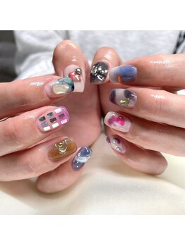 ロクサンサン(633)/個性派ネイル