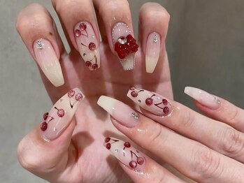 ナナアンドコー(Nana&Co.)の写真/オフィスにぴったりな上品ネイルから、特別な日のための華やかなネイルまで♪自分好みの指先に変身☆