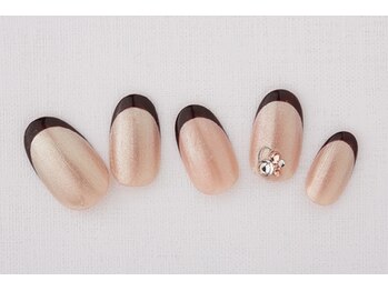 エムスラッシュ ネイル 新百合ヶ丘店(M.SLASH)/マグネットフレンチネイル