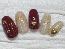 ハニービービー(Honey Bee Bee)/ハートたくさんネイル