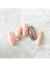 ミュナ(myuna)/ピンクラインストーンネイル