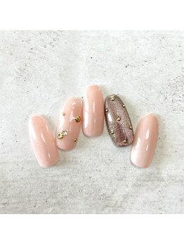 ミュナ(myuna)/ピンクラインストーンネイル