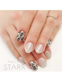 ヒョウ柄　シルバー