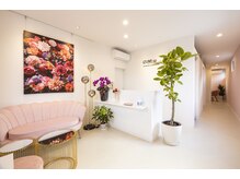 イズミ(IZUMI)/待合スペースです(^^)