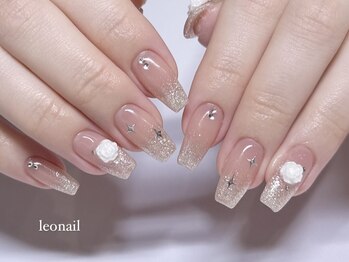 レオ ネイル 倉敷店(leo nail)の写真/デキる女子はオフィスもプライベートにも馴染むシンプルなのにさりげなくオシャレなオトナネイルで決まり*