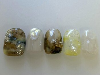 インクブラウンイエロー