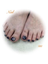 シキ(SIKI)/夜桜イメージのフットネイル