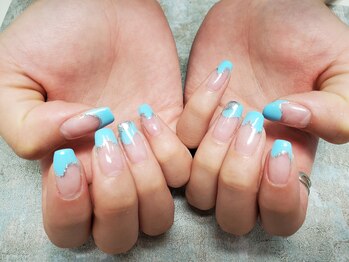 フェアリー(Fairy)/涼し気夏ネイル♪by堀川