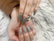 ネイビー(Naivy)/